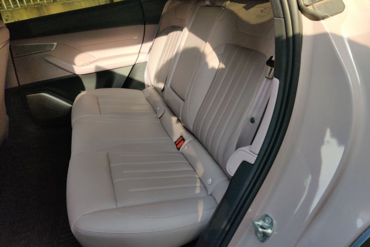 Used ONVO L60 2024 60 kWh Rear-Drive Version