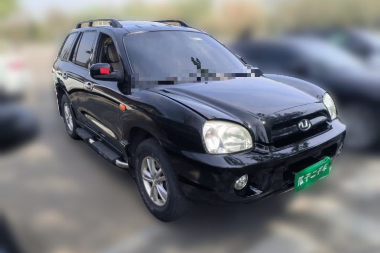 Used Huatai Santa Fe Classic 2012 2.0L Gasoline Manual Luxury Version Front Right 45 Deg