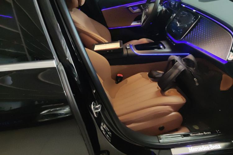 Used Mercedes-Benz E-Class 2025 Facelift E 300 L Fashion Edition Right Front Seat