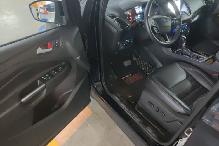 Used Ford Kuga 2017 EcoBoost 245 4x4 Prestige Edition Driver Seat