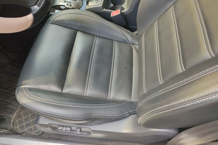 Used Renault Koleos 2014 Revised Version 2.5L Two-Wheel Drive Urban Edition
