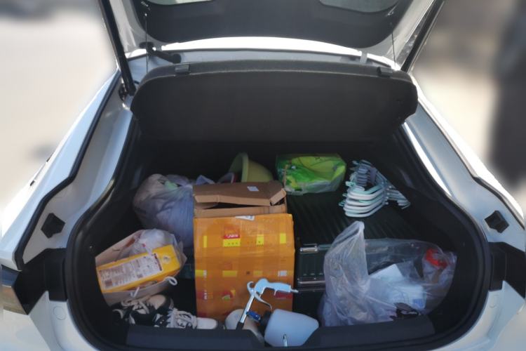 Used CHANGAN UNI-V 2023 1.5T Prestige Model Trunk