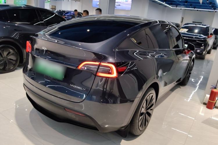 Used Tesla Model Y 2024 Rear-Wheel-Drive Version
