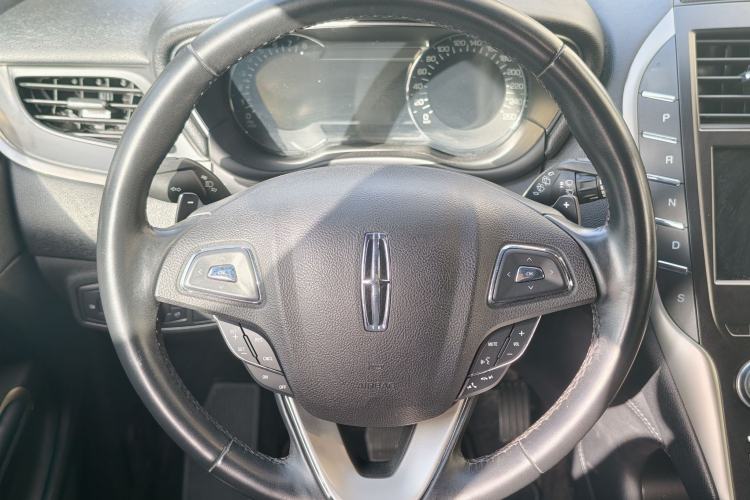 Used Lincoln MKC 2017 2.0T Two-Wheel Drive Deluxe Edition