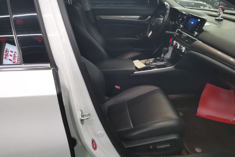 Used Honda Accord 2018 260TURBO Elite Edition China VI Right Front Seat