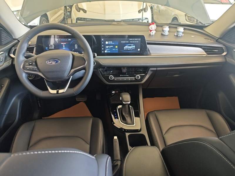 Used Ford Escort 2021 1.5L Automatic Diamond Edition — 9