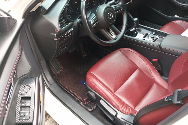 Used Mazda Mazda 3 Axela 2022 2.0L Automatic Premium Black Obsidian Edition