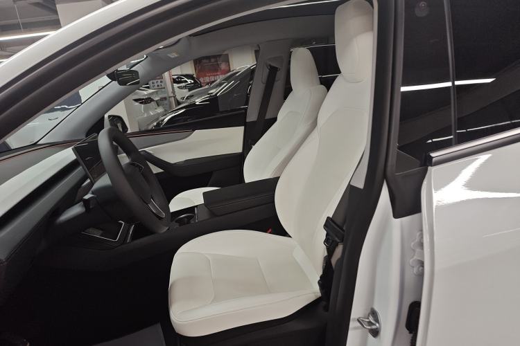 Used Tesla Model Y 2025 Rear-Wheel Drive First Edition