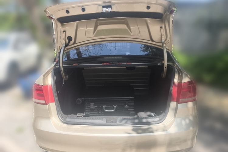 Used Volkswagen Santana 2013 1.6L Automatic Comfort Edition