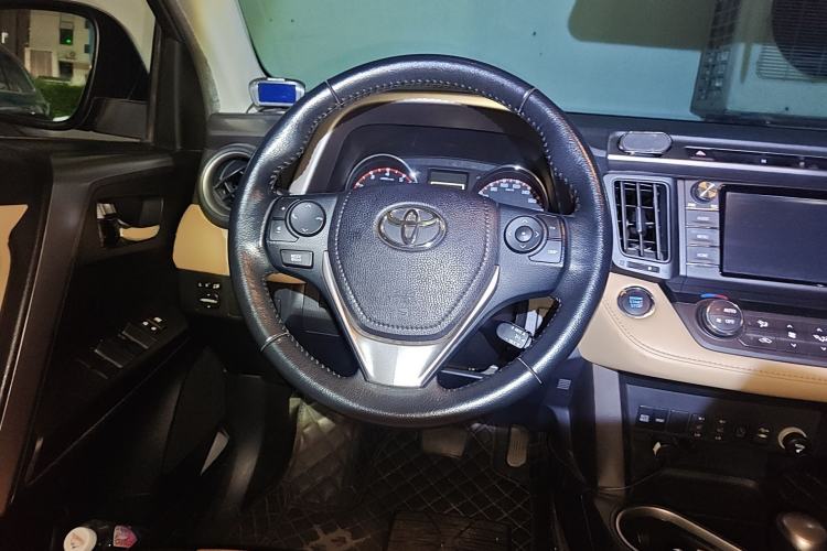 Used Toyota RAV4 2016 2.0L CVT Two-Wheel Drive Smart Edition China V Standard