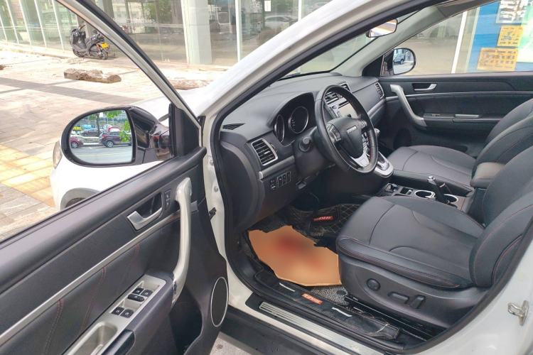 Used Haval H6 2015 Sport Edition 1.5T Automatic Two-Wheel Drive Luxury Model