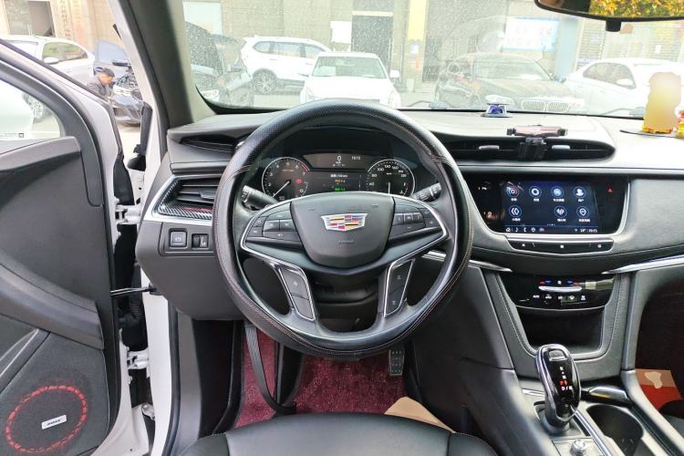 Used Cadillac XT5 2021 2.0T Two-Wheel Drive Luxury Version Steering Wheel