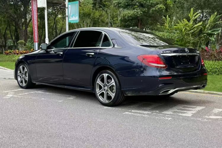 Used Mercedes-Benz E-Class 2016 E 300 L Sporty and Stylish Model Exterior 7