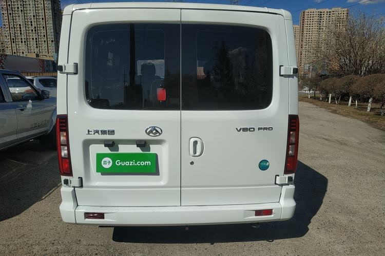 Used SAIC MAXUS Xintu V80 2025 PRO Aoyuntong 2.0T Manual Short Wheelbase Ultra-Low Roof 5/6-Seater
