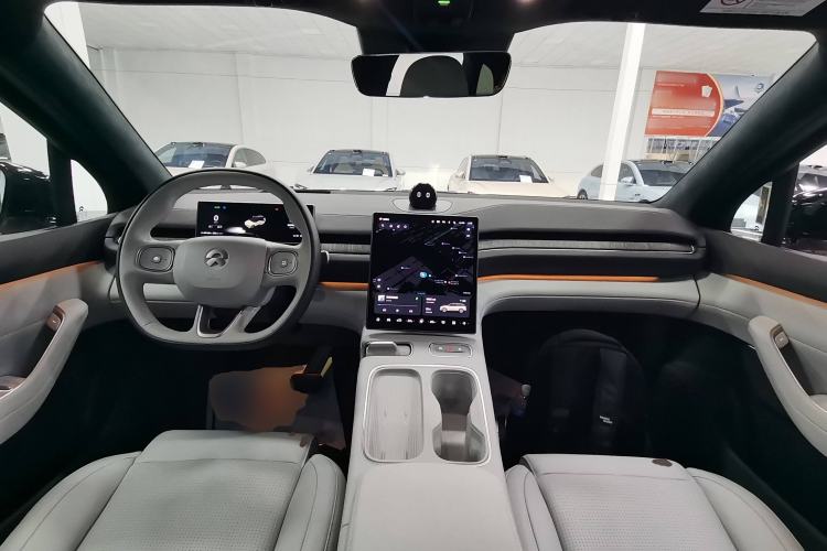 Used Nio ES6 2024 75 kWh
