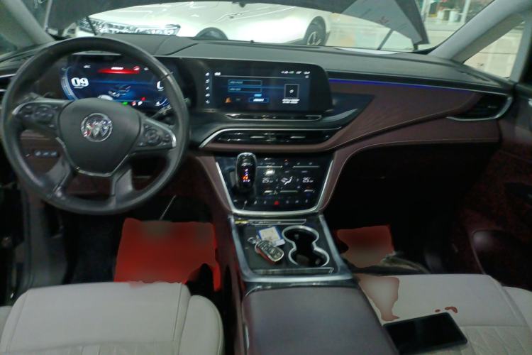 Used Buick GL8 2022 Avenir Aivia Six-Seat Deluxe Edition Center Console