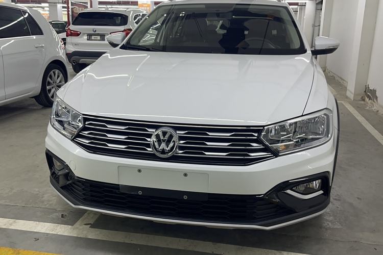 Used Volkswagen C-TREK 2017 230TSI DSG Comfort Version
