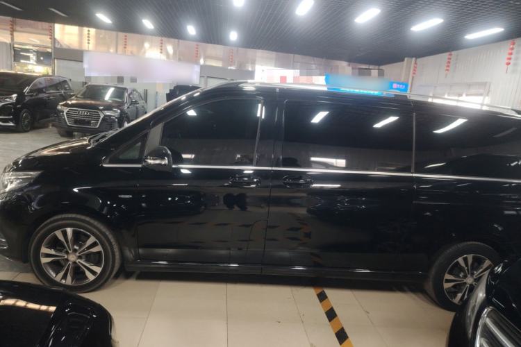 Used Mercedes-Benz V-Class 2016 V 260 L Prestige Extended Edition
