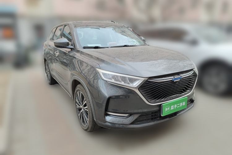Used CHANGAN OSHAN X7 2020 1.5T Automatic Luxury Version Front Right 45 Deg