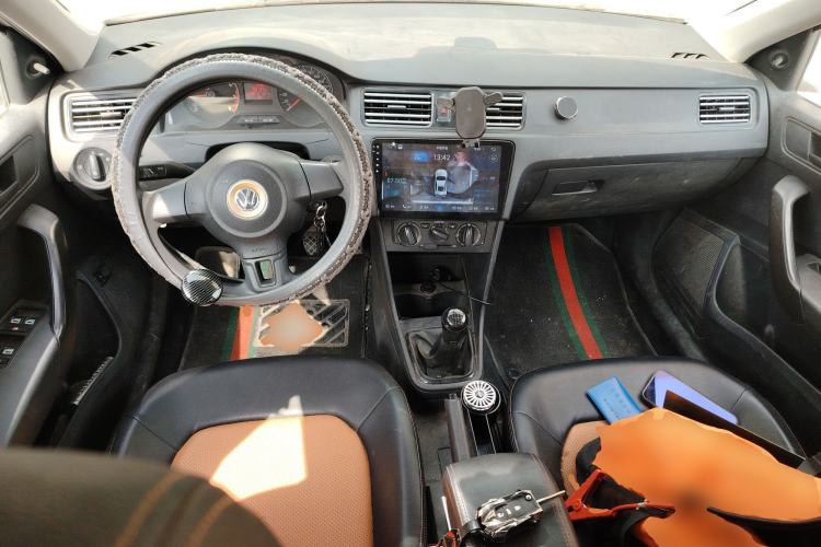 Used Volkswagen Santana 2015 1.4L Manual Fashion Edition
