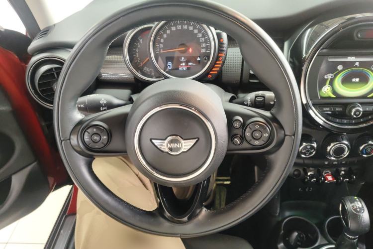 Used MINI 2015 1.5T COOPER Fun Five-Door Edition
