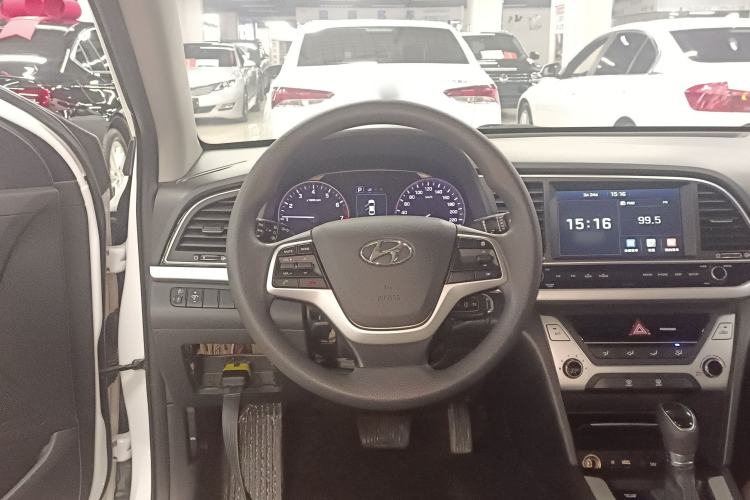 Used Hyundai Elantra (6th Generation / Lingdong) 2016 1.6L Automatic ZhiXuan – Elite Version Steering Wheel
