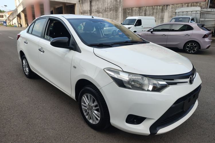 Used Toyota Vios 2014 1.3L Manual Value Edition Front Right 45 Deg