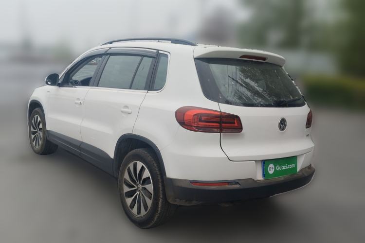 Used Volkswagen Tiguan 2015 1.4TSI Manual Two-Wheel Drive BlueMotion Edition Rear Left 45 Deg