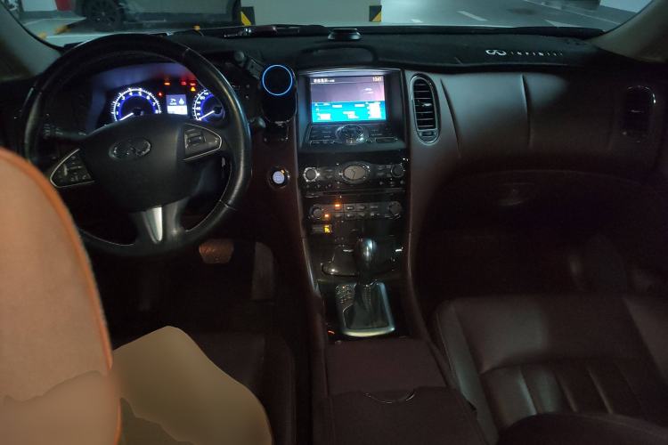 Used Infiniti QX50 2015 2.5L Enjoyment Edition