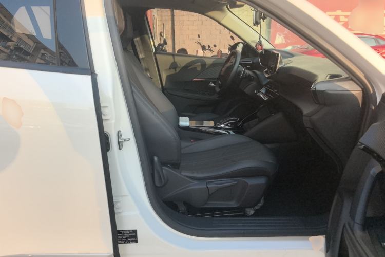 Used Peugeot 2008 2022 230THP THE ONE Right Front Seat