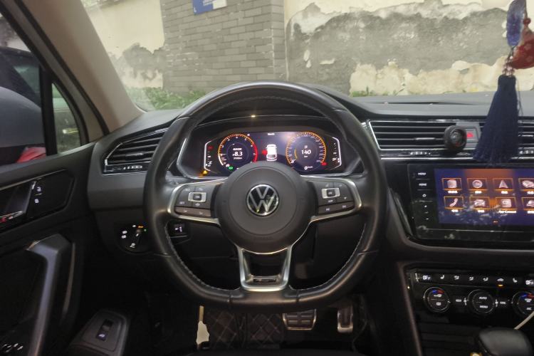 Used Volkswagen Tiguan L 2021 330TSI Automatic Two-Wheel Drive R-Line Enhanced Edition