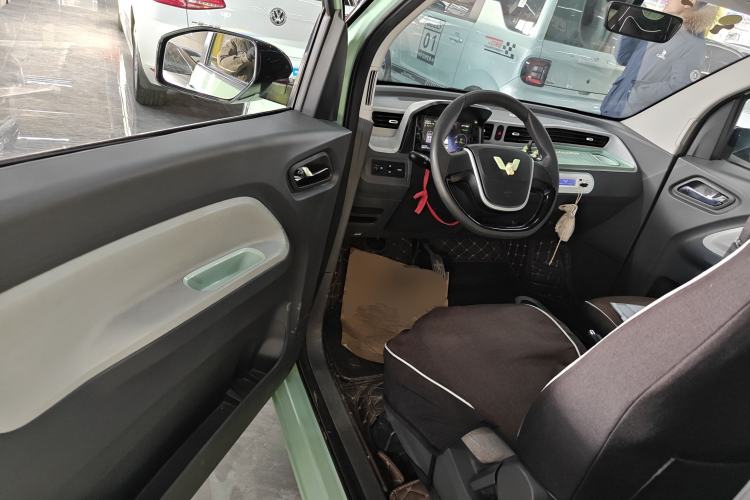 Used Wuling Hongguang MINIEV 2021 Macaron Fashion Model Lithium Iron Phosphate