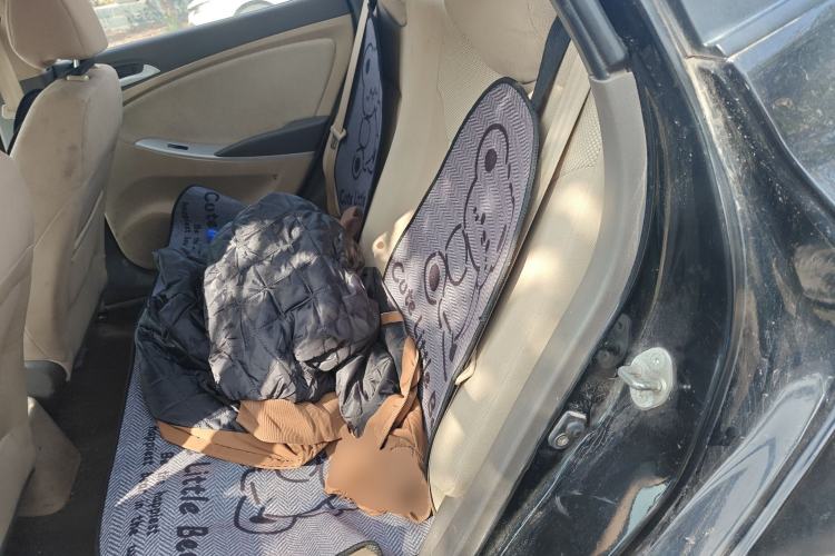 Used Hyundai Verna (older generation) 2010 Sedan 1.4L Manual Standard GL Model Left Rear Seat