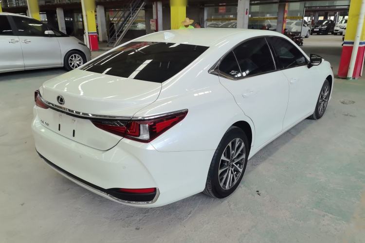 Used Lexus ES 2022 200 Excellence Edition