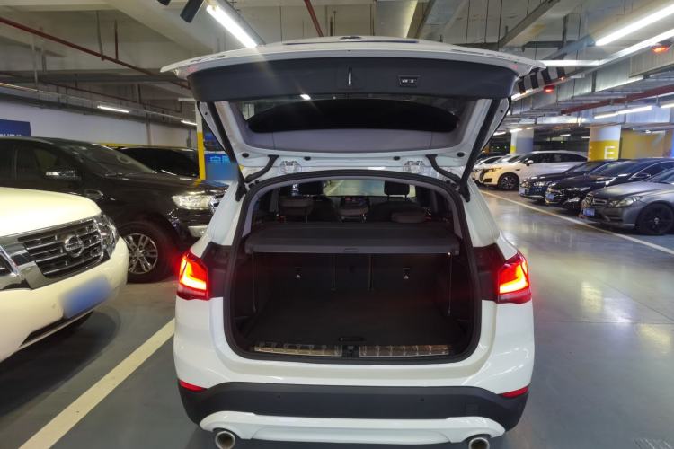 Used BMW X1 2020 sDrive25Li Leading Model
