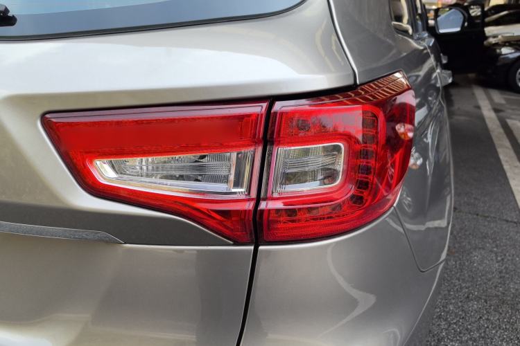 Used CHANGAN CS75 2014 1.8T Automatic Elite Version China V Standard Right Rear Taillight