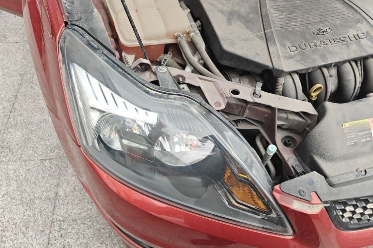 Used Ford Focus 2013 Hatchback Classic 1.8L Manual Fashion Edition
