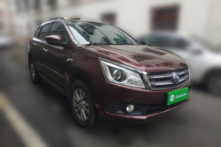 Used Venucia T70 2015 2.0L CVT Smart Edition Front Right 45 Deg