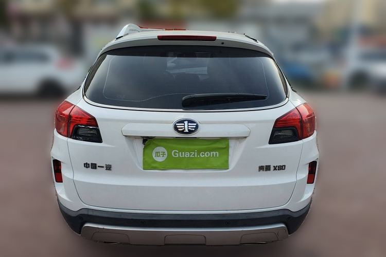 Used Bestune X80 2013 2.0L automatic comfort version
