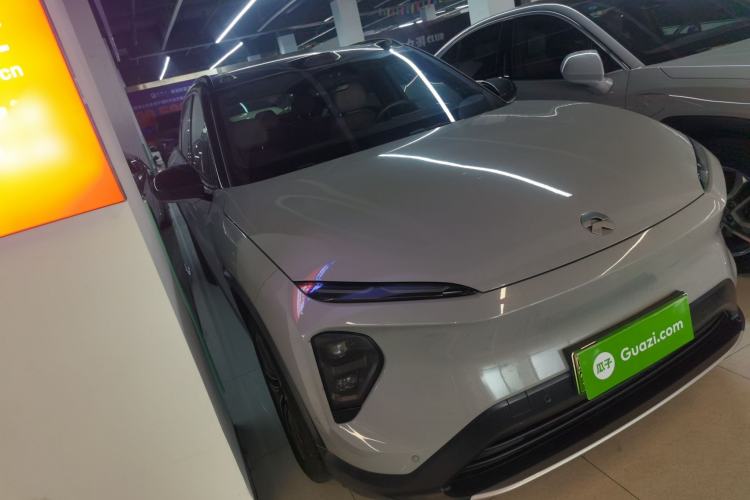 Used Nio ES7 2022 75 kWh Front Right 45 Deg