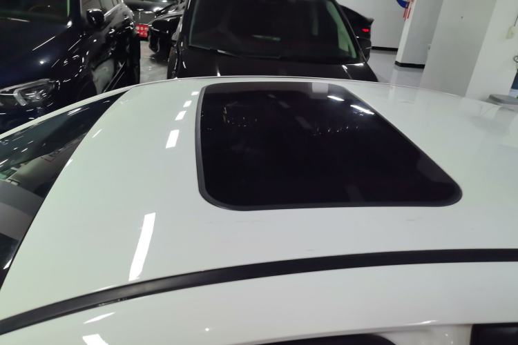 Used Geely Auto Emgrand L HiP 2024 Champion Edition 1.5TD-DHT Pro 100KM Superior Model Roof