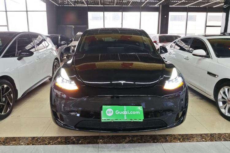 Used Tesla Model Y 2023 Rear-Wheel-Drive Version

