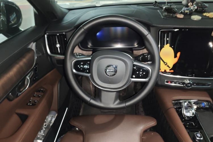 Used Volvo S90 2023 B5 Zhiyuan Luxury Edition
