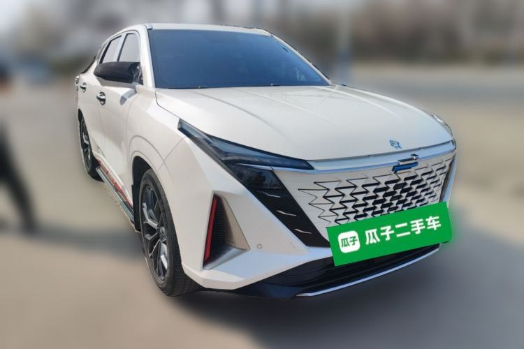 Used CHANGAN OSHAN Z6 2023 Blue Whale 1.5T DCT Smart-Led City Edition
