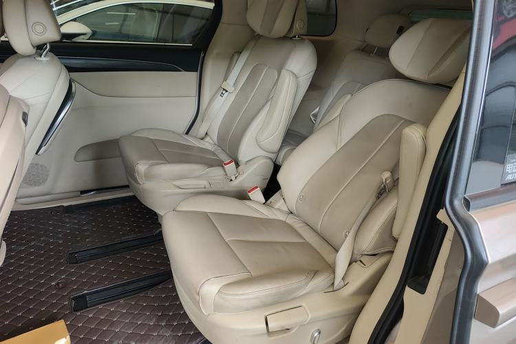 Used Buick GL8 2023 ES Lu Zun Deluxe Model
