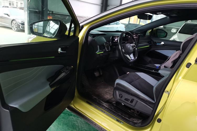 Used Volkswagen ID.4 X 2021 Pro Smart Long-Range Edition