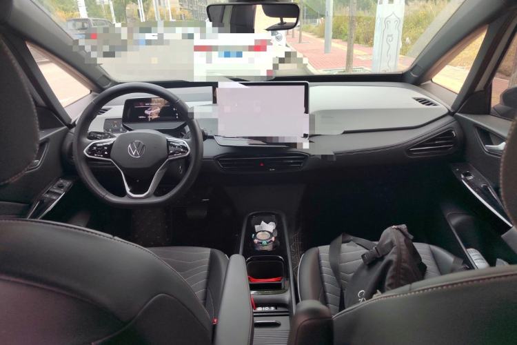 Used Volkswagen ID.3 2025 Smart Edition Outstanding Model Center Console