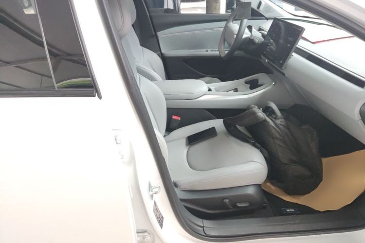 Used XPeng MONA M03 2025 600 with Ultra-Long Range Max Right Front Seat