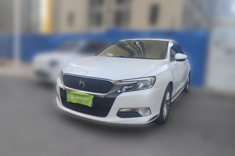 Used DS 5LS 2014 1.8L automatic Comfort version VTi140