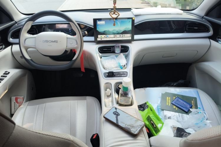 Used Geely Galaxy Geome 2025 310km Youth Edition Center Console